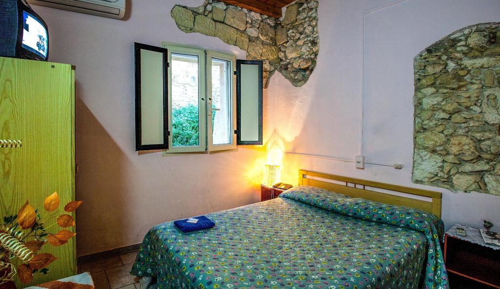 Albergo Aurora Cagliari Pokoj fotografie